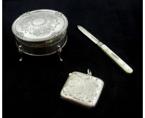 Silver lidded jewellery box by Henry Matthews, Birmingham 1913, silver vesta case by William Hair Haseler, Birmingham 1908 an