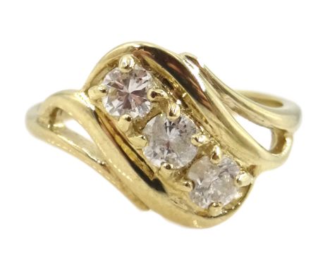 Gold three round brilliant cut diamond stone ring, hallmarked 9ct Condition Report approx 0.5 carat totalsize N2.6gm