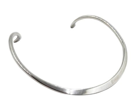 Georg Jensen silver Torque neck ring No.10A London import marks 1992, in original leather pouch Condition Report Good conditi