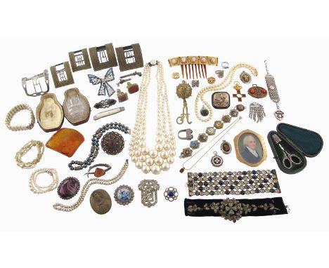 A mixed quantity of jewellery and costume jewellery including a portrait miniature of a gentleman, the frame engraved The hon