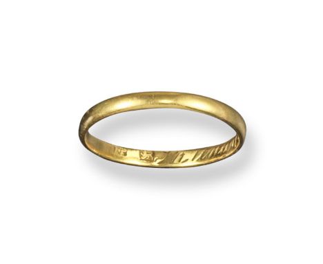 An 18th century gold posy ring, engraved indistinctly to the interior, probably 'In unity lets live & die'. Marked with a lio