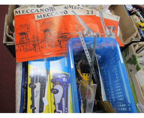 Four Boxed Corgi Diecast Model Buses, including #54101 Greyhound lines, together with a quantity of loose Meccano components 