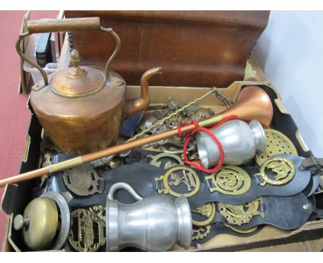 R &amp; E Mfg Co USA Vintage Desk Bell. XIX Century brass taps, copper kettle, horse brasses, etc:- One Box.