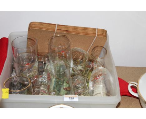 Selection of various hunting decorated items to include placemats, glasses etc