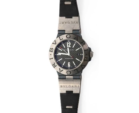 A titanium Bulgari Diagono automatic strap watch, ref. TI 44 TA, 44mm case, carbon fibre dial with luminous hour batons, Arab