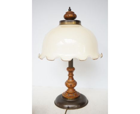 Large table lamp