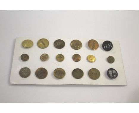HUNTING BUTTONS a collection of 18 Hunt Buttons, including brass and other examples.