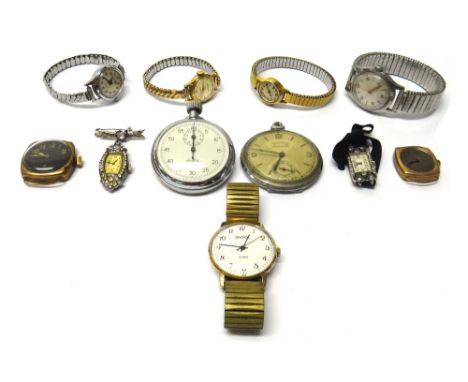 A gentleman's 9ct gold cushion shaped wristwatch, the jeweled lever movement detailed Rode Watch Co, Birmingham 1921, a lady'