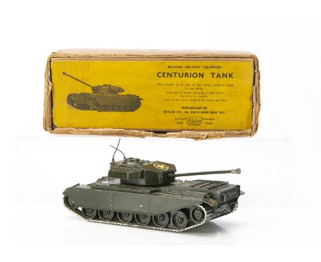 Boxed Britains 9770 Centurion Tank, screw holding turret to body requires tightening, otherwise complete with aerials, minor 