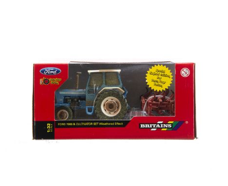 Britains Special Limited Edition for the Farm Toys Forum boxed 42571 Ford 7000 Tractor and Cultivator Set (Weathered Effect),