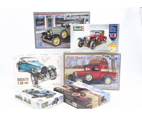 Pre War Car Plastic Kits, a boxed group comprises, 1:24 scale Heller 706 Bugatti T50, ICM  24008 1912 Model T delivery Van, R