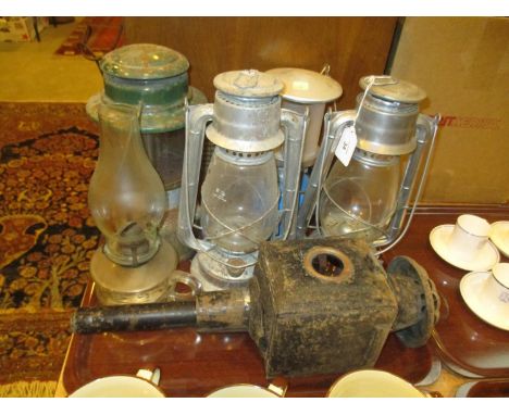 Carriage Lantern, Oil Lamp, Storm and Camping Lanterns
