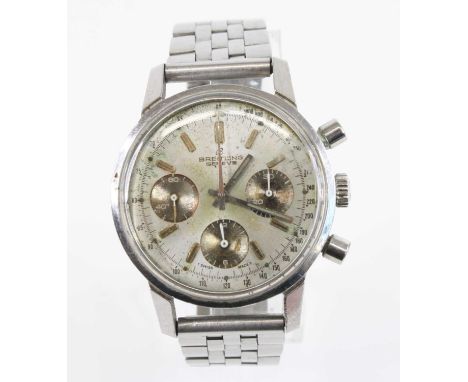 A gent's Breitling TopTime stainless steel chronograph bracelet watch, circa 1970s, ref. 815, back cover numbered 1 430 354, 