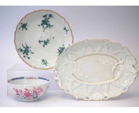 Worcester bowl circa 1770, a dish and a meaf moulded twin handled dish (some damages to each piece) (3) Condition report: see