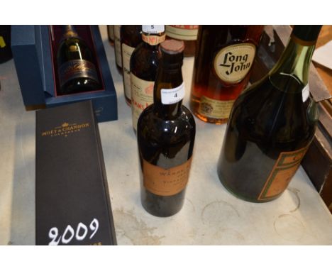 A bottle of Warre &amp; Co 1942 vintage port