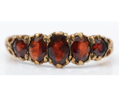 A vintage Victorian style garnet five stone ring, P, 2.6gm 