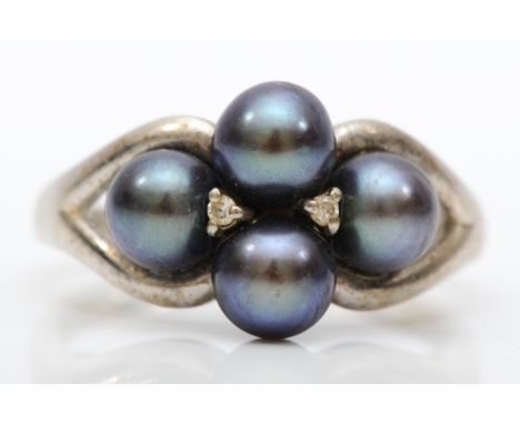 A QVC 9ct white gold black cultured pearl and white stone dress ring, P, 3.2gm 