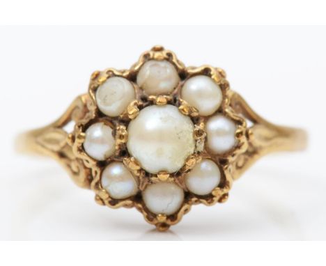 A vintage 9ct gold and cultured half pearl cluster ring, P 1/2, 1.9gm 