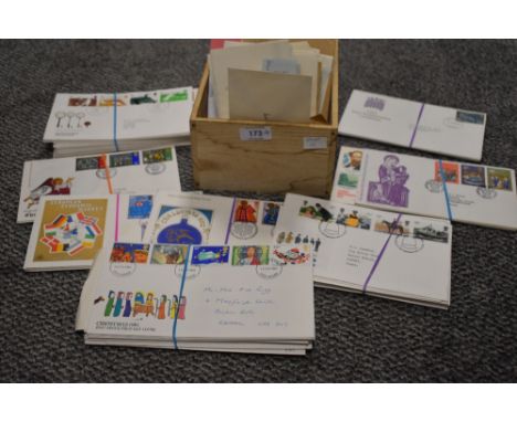 A collection of mainly GB First Day Covers, 1967-2001 along with a colle4ction of 1960's and later franked envelopes relating