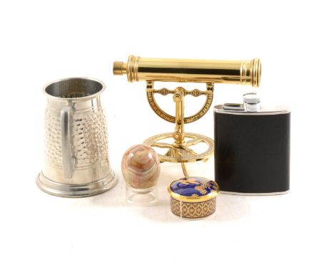Box of miscellaneous items, hardstone eggs, hunting cups, cutlery etc.