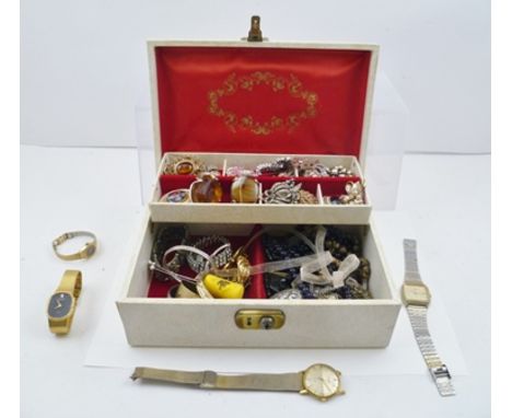 A SELECTION OF COSTUME JEWELLERY to include an Accurist quartz wrist watch, another Casio quartz analogue display wrist watch