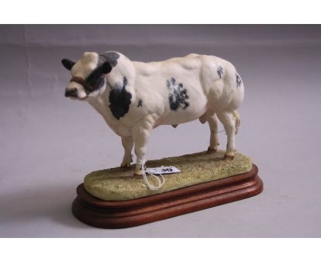 A LIMITED EDITION BORDER FINE ARTS BELGIAN BLUE BULL, style one, BO406, modelled by Ray Ayres, 7/1250, on wooden plinth (back