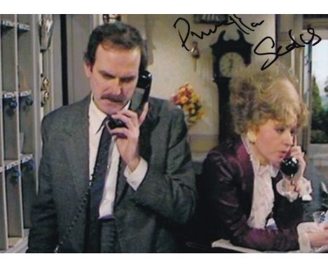 Prunella Scales Fawlty Towers Actress 7x5 inch Signed Photo. Good condition. All autographs come with a Certificate of Authen
