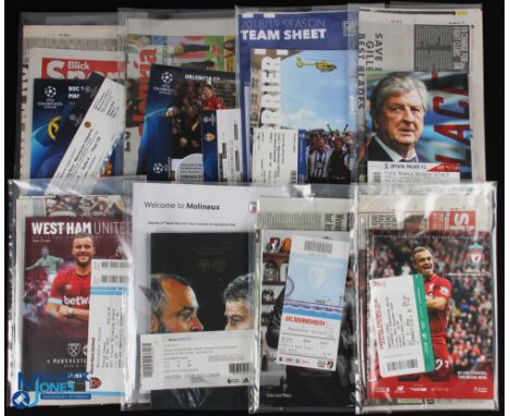 Manchester Utd 2018/2019 Premier League aways match programmes Huddersfield Town + team sheet + match ticket + newspaper matc