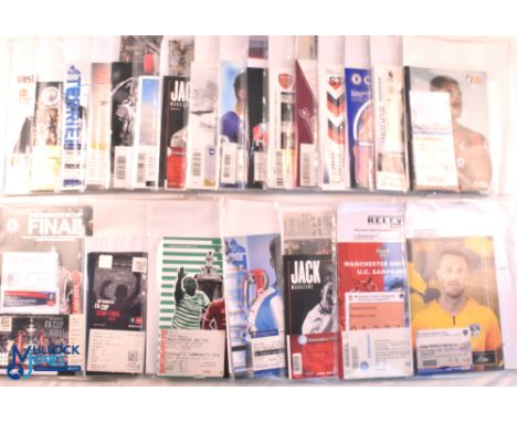 Manchester United Football Club Home and Away  programmes, tickets, team sheets and newspaper reports 2017-2018 - Homes - Nin