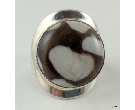 Silver hard stone ring size R