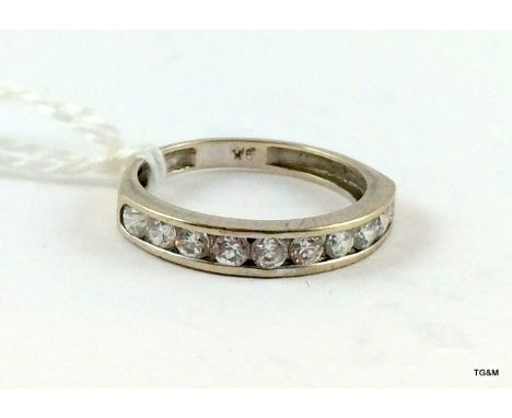 9ct gold ladies 10 stone 1/2 eternity ring size m
