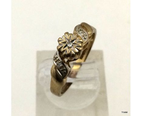 9ct gold ladies diamond ring size M