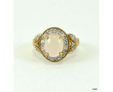 9ct gold ladies moonstone ring size N