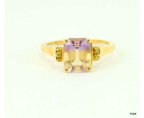 9ct Gold Kunzite Champagne Diamond Ring. Size S