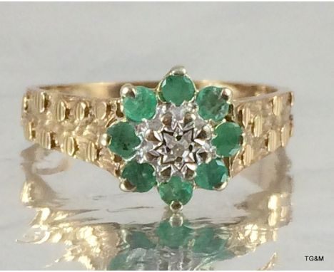 9ct Gold ladies diamond and emerald cluster ring size O