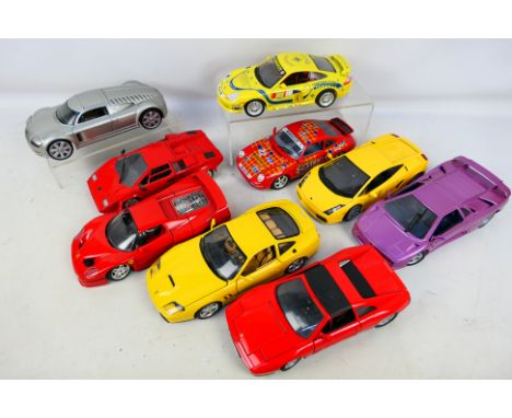 Bburago - Maisto - Polistil - A group of unboxed cars in 1:18 scale including Lamborghini Countach, Porsche 911, Ferrari 550 