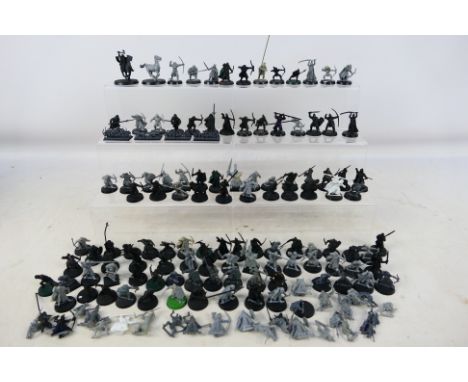 Warhammer - Games Workshop - Approximately 140 plastic Warhammer Lord of the Rings figures. Lot includes Haradrim Warriors; E