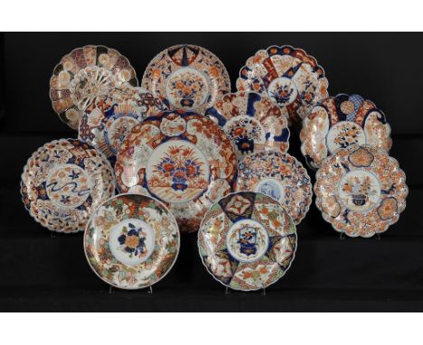 TWELVE JAPANESE IMARI DISHES, MEIJI AND TAISHO 3-40cm diam ++A carefully selected group as a lot in fine condition. No obviou