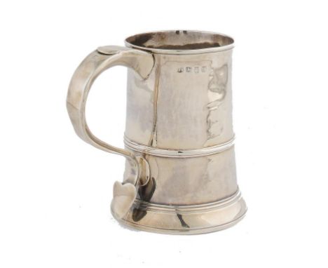 A GEORGE III SILVER MUG with heart shaped terminal, 14.5cm h, maker IK, a pellet between, London 1773, 16ozs ++Of good colour