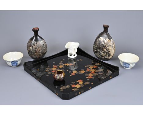 A GROUP OF JAPANESE ITEMS, EARLY 20TH CENTURY. To include a lacquer tray of square form decorated with flowers; A pair of lac