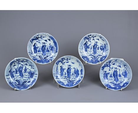 A SET OF FIVE CHINESE BLUE AND WHITE PORCELAIN 'THREE STAR GODS' PORCELAIN DISHES, 18TH CENTURY. Each decorated with scenes o