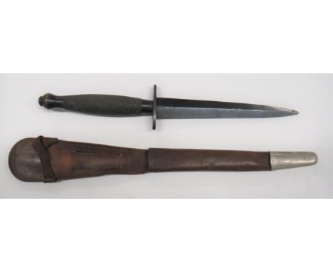 WW2 2nd pattern Fatboy Grip Fairbairn-Sykes WD Arrow 4 Parkerised Commando Fighting Knife and Rare Scabbard  A good and scarc