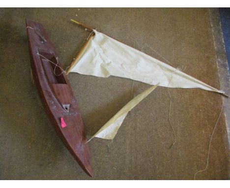 A vintage pond yacht A/F LOC RAM 