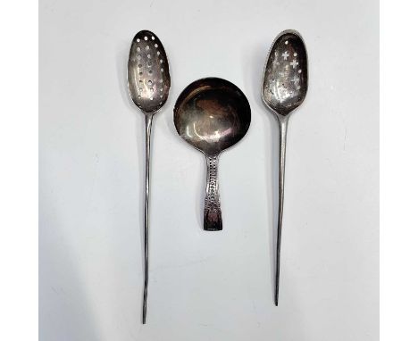 Two 18th-century mote spoons, unmarked and a caddy spoon