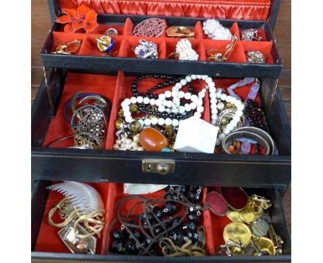 A jewellery box and costume jewellery, 2.74kg