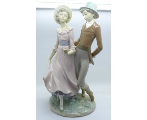A Nao group figure, 32cm