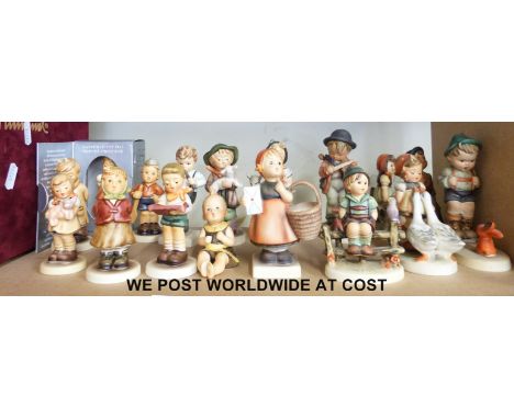 Seventeen Goebel Hummel thimbles and figure groups (some in original boxes) together with a set of Hummel Mayfair Christmas t