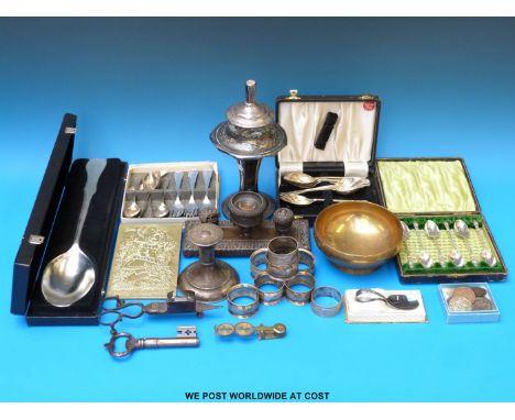 A quantity of collectables including sovereign scales, a carved desk set, silver plate and pewter spoon, together with a smal
