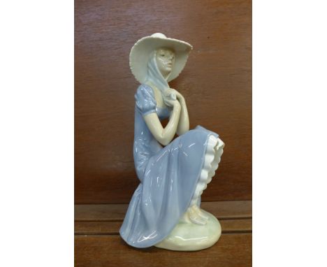 A Nao figure of a lady, 28cm