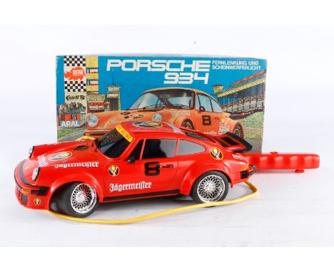 Dickie Porsche 2699, Kunststoff, mit Fernsteuerung, Alterungsspuren, L 39, OK, Z 3